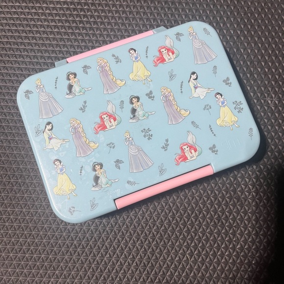 Simple modern lunch kit - Picture 1 of 6